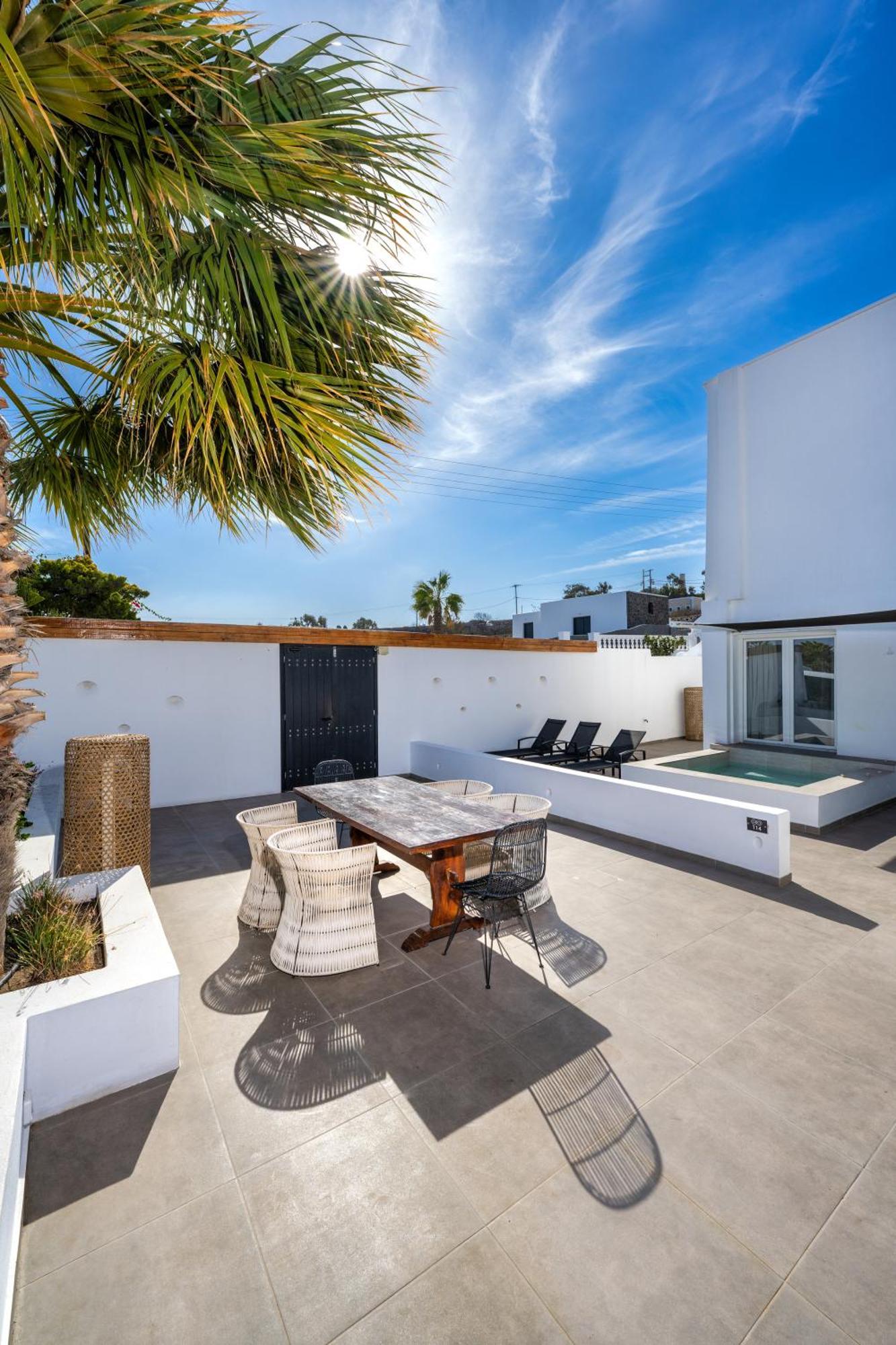 Callia Retreat Suites - Adults Only Firá Buitenkant foto