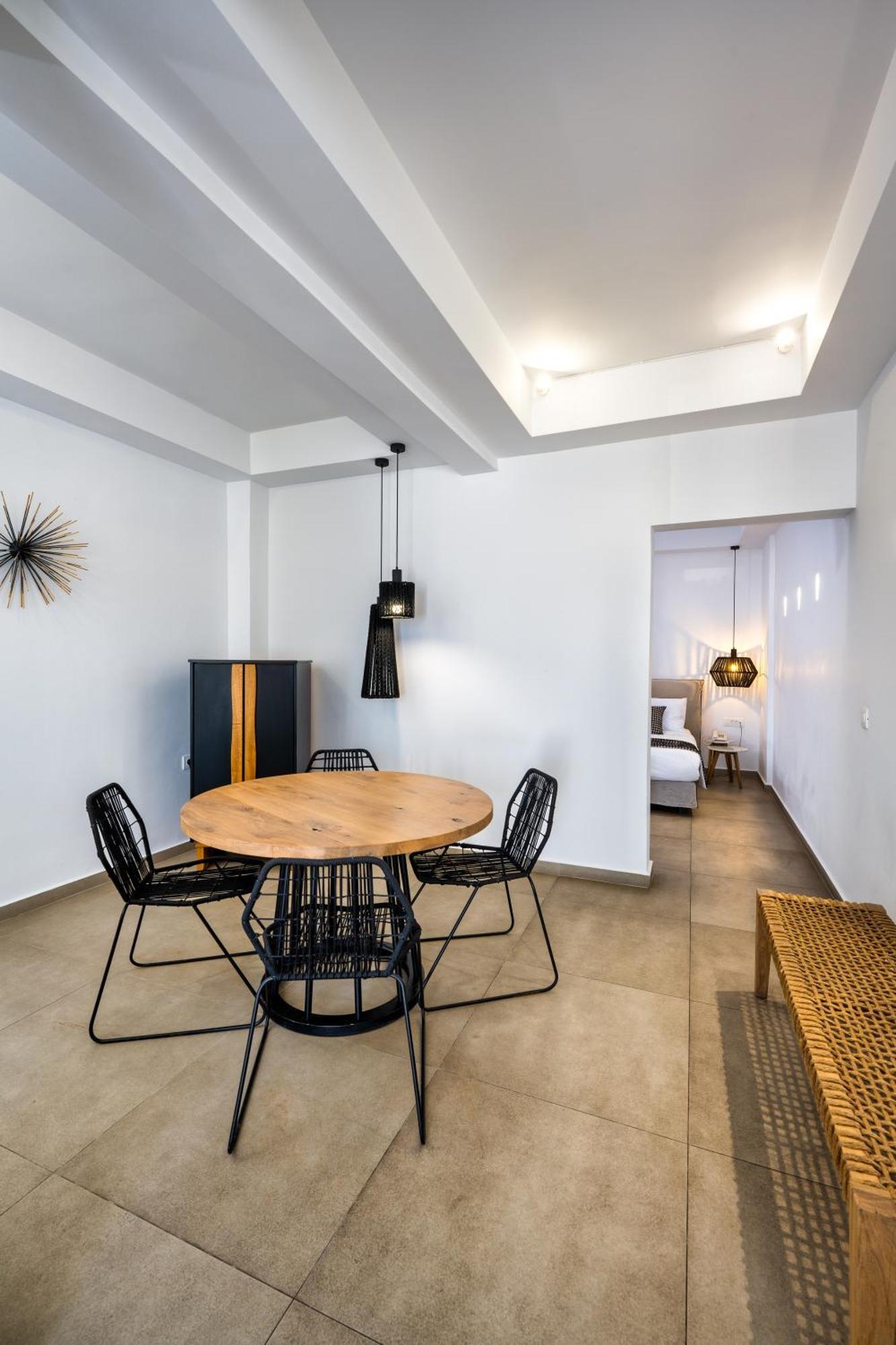 Callia Retreat Suites - Adults Only Firá Buitenkant foto