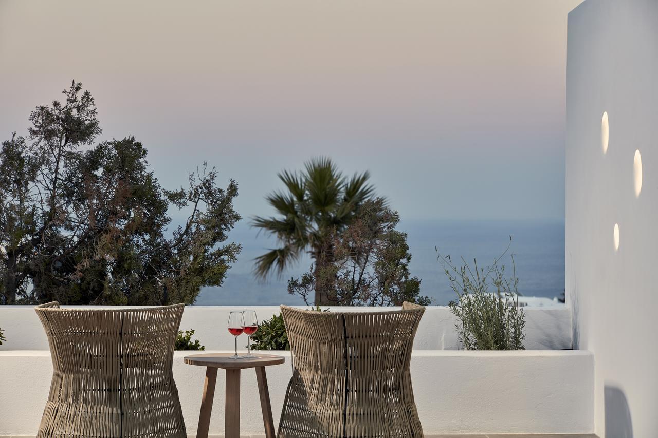 Callia Retreat Suites - Adults Only Firá Buitenkant foto