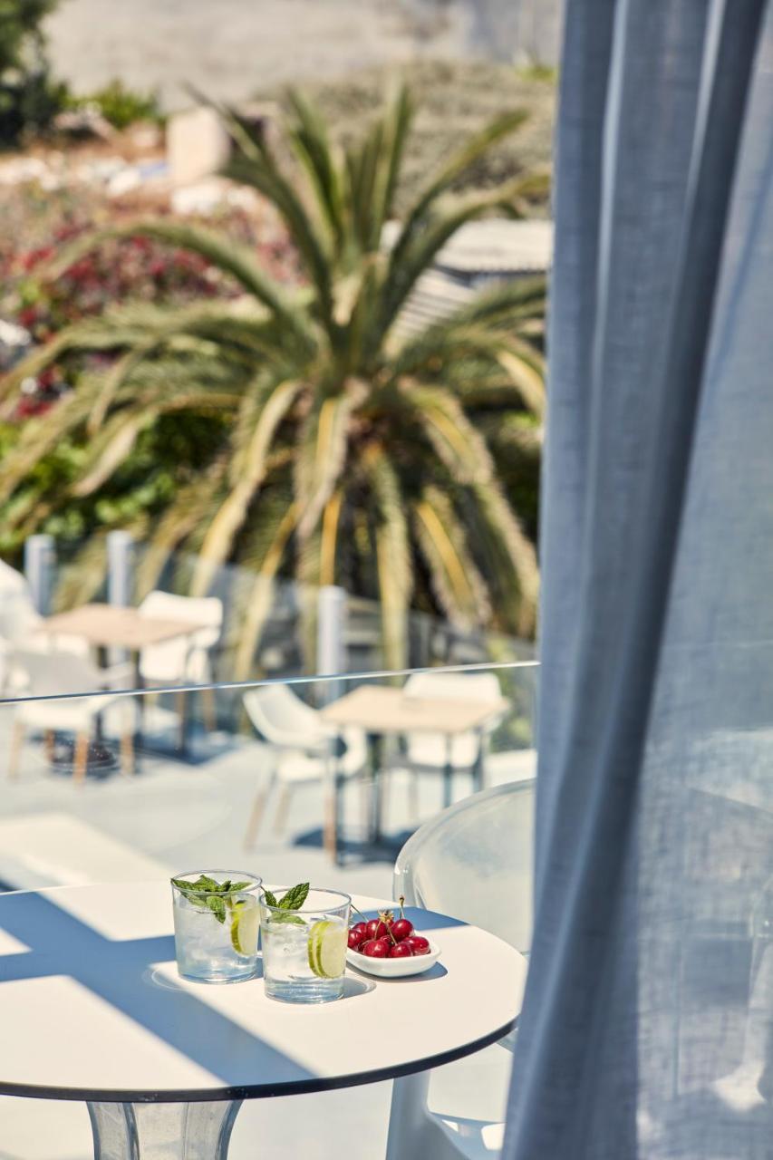 Callia Retreat Suites - Adults Only Firá Buitenkant foto